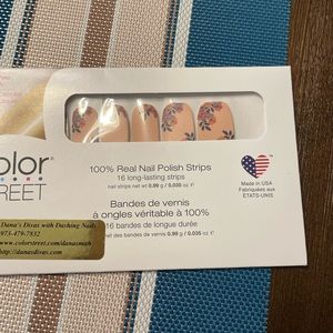 ColorStreet - Floral Obligation